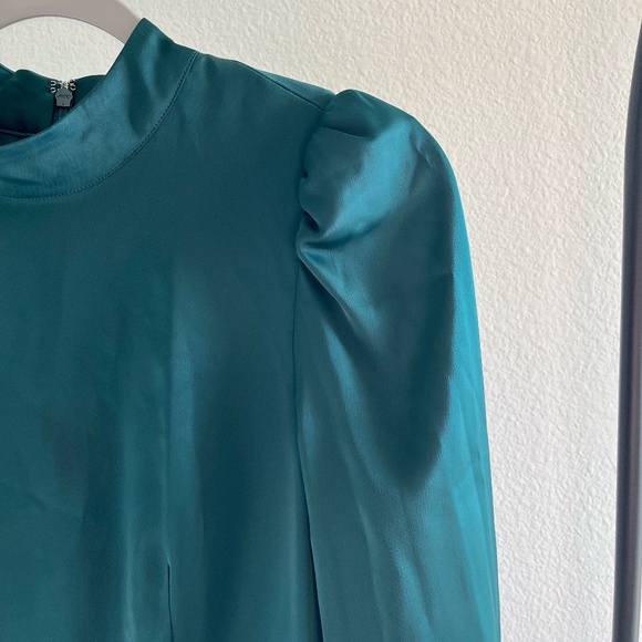 GIANNI BINI | Emerald Satin Ruched Puff Shoulder Mini Cocktail Dress | Size 2 - Picture 3 of 10